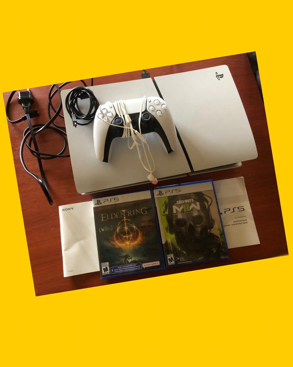 PlayStation 5 + 2 juegos