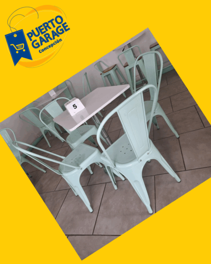 Juego de mesa cuadrada con 4 sillas tolix verde menta