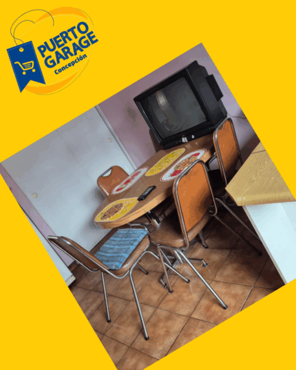 Mesa con sillas