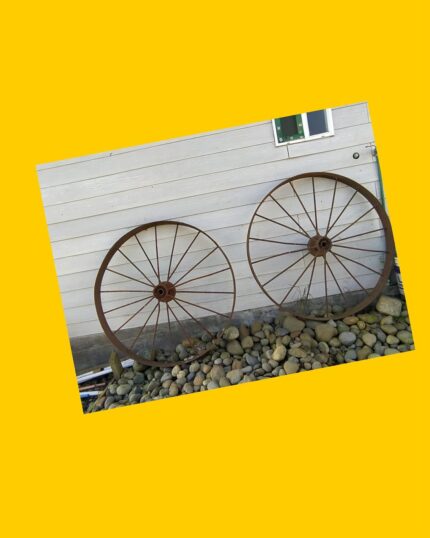 2 Ruedas de fierro antiguas