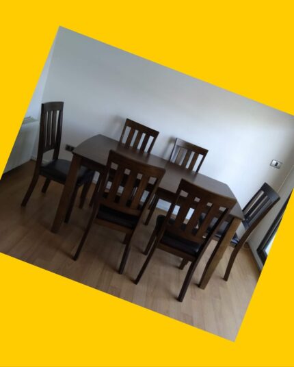Comedor de madera con 6 sillas Ashley Furniture Store