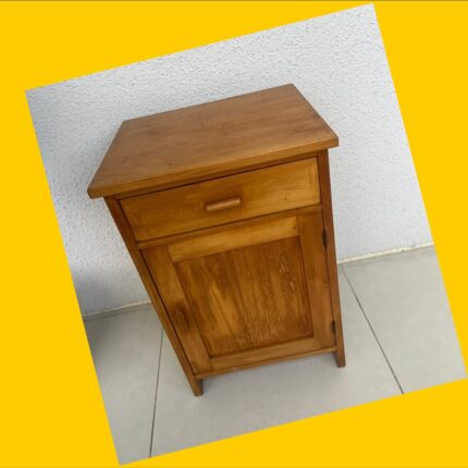 Velador de madera