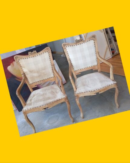 2 Sitiales de madera de palo de rosa