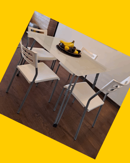 Juego de comedor / 4 sillas