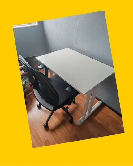 Escritorio con silla