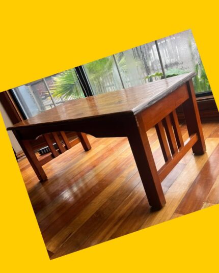 Mesa de centro de madera