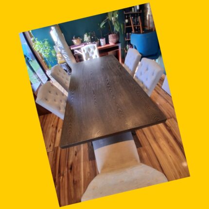 Mesa de comedor (sin sillas) Sarah Miller