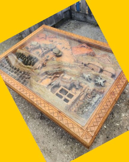 Mesa de centro estilo rústico tallada en madera