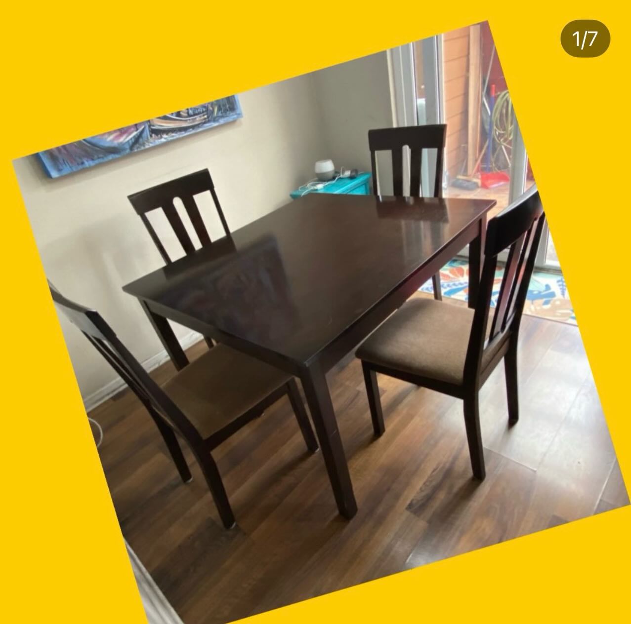 Comedor con 4 sillas