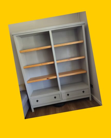 Mueble librero o vitrina de madera