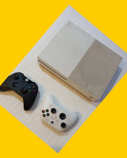 Xbox One S + 2 controles + juegos