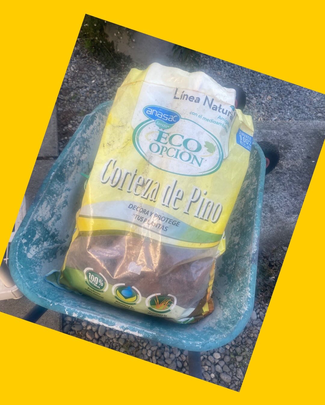 1 Bolsa de corteza de pino decoración (30 litros)