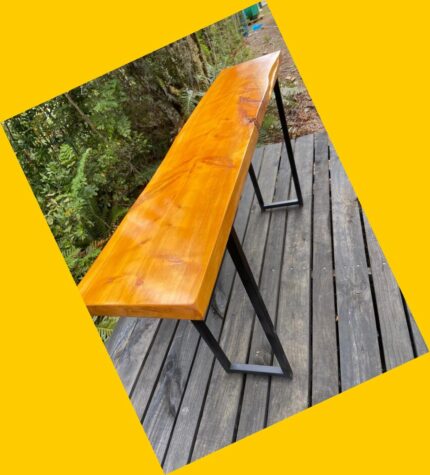 Arrimo de madera de ciprés