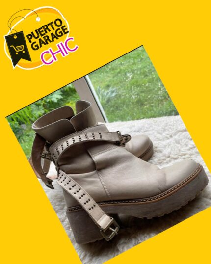Botines cuero beige c/tachuelas Romano