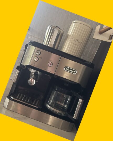 Cafetera de acero inoxidable DeLonghi