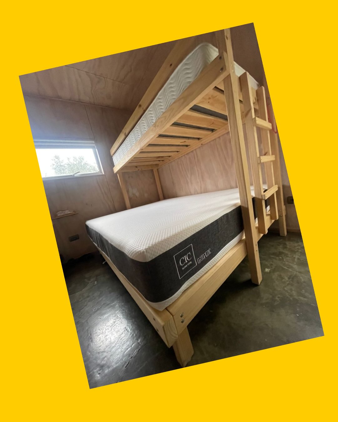 Camarote con cama de 2P y otra de 1P, con colchones