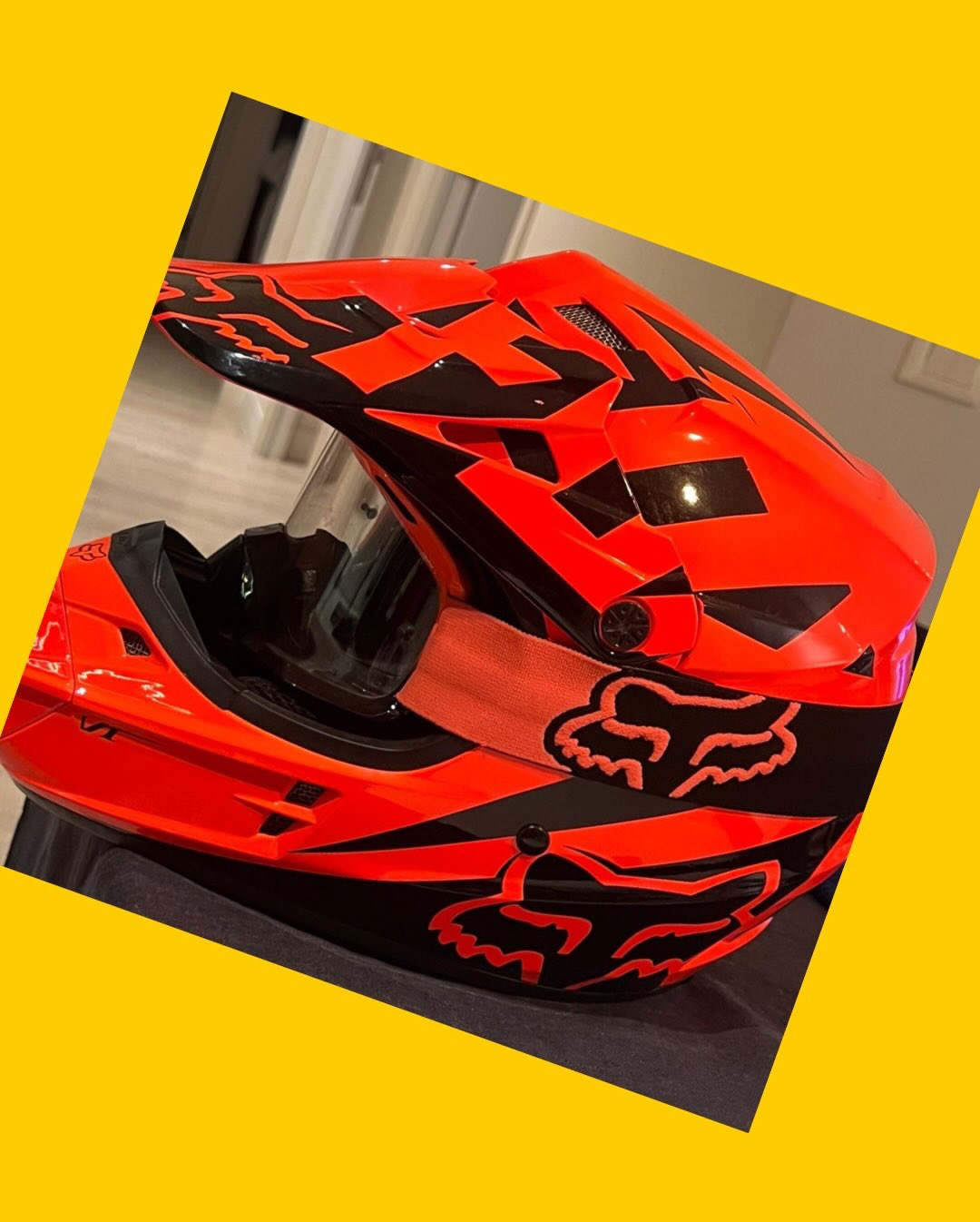 Casco y antiparras de moto Fox