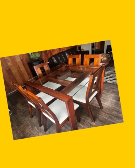 Comedor de madera con 6 sillas Magasa