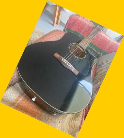 Guitarra electro acústica Fender