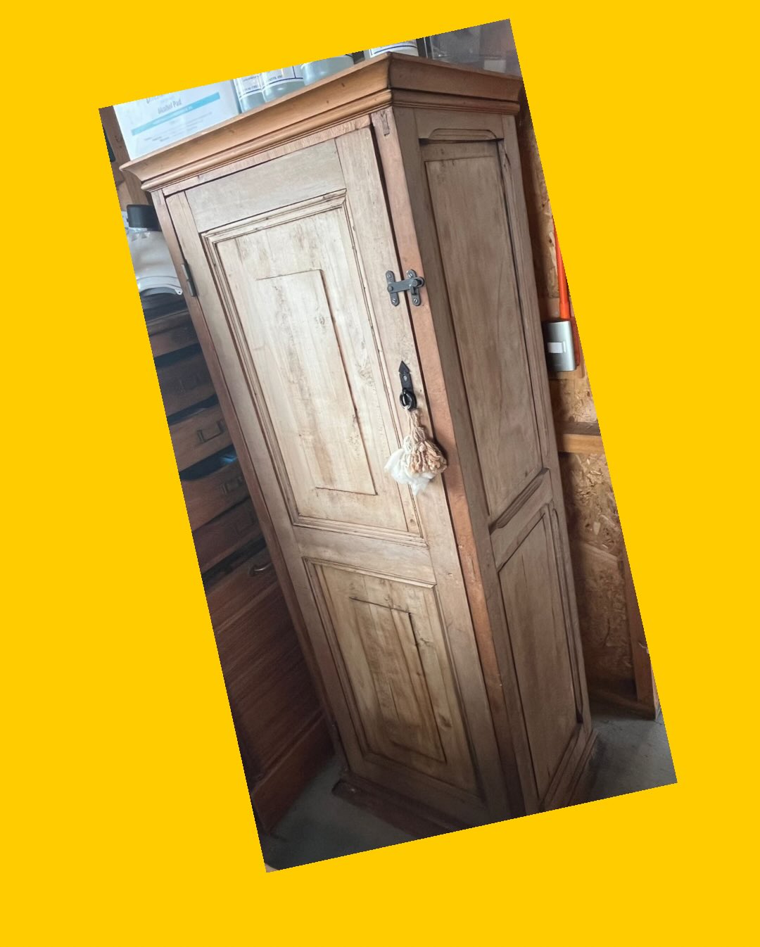 Mueble de madera
