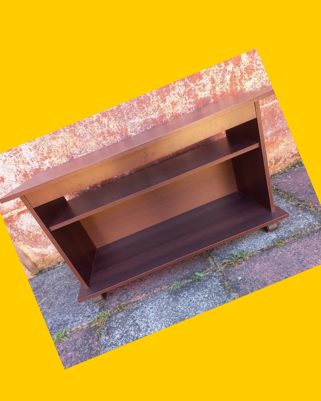 Mueble de madera