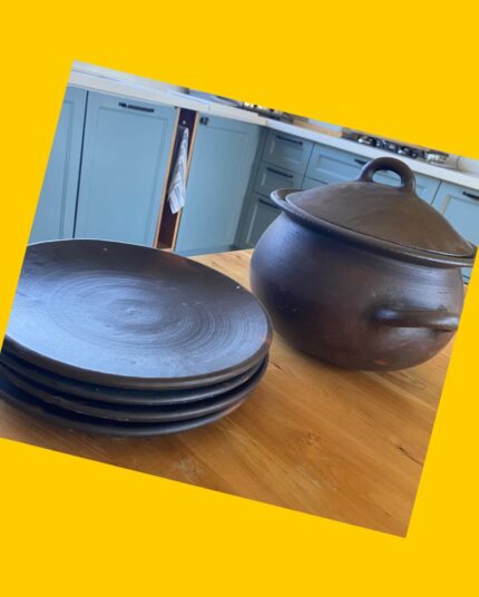 Pack de greda: 1 olla y 4 platos