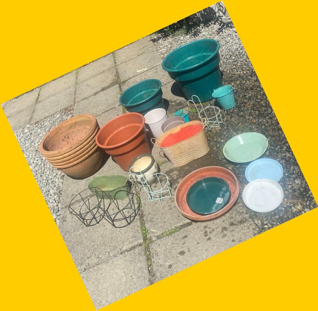 Pack de maceteros, platos y porta maceteros Sodimac