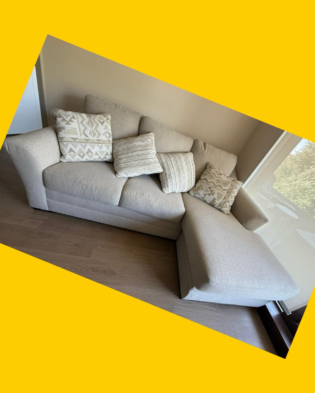 Sofá Seccional beige Ashley Furniture