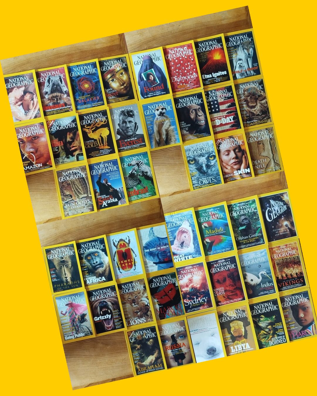 44 Ejemplares de revista National Geographic en inglés (12 del 2000, 10 de 2001, 11 del