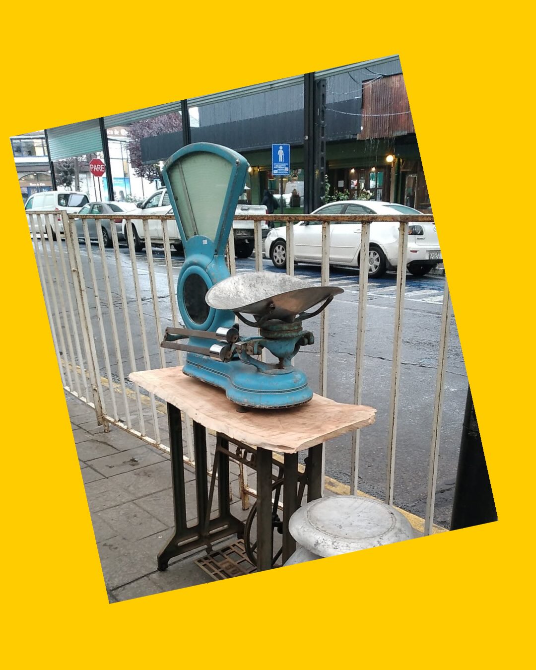 Pesa abanico + mesa arrimo