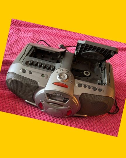 Radio vintage con CD y casette Sony