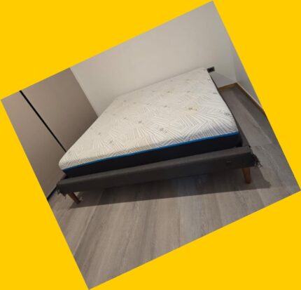 Cama king (base + colchón + ropa de cama) CIC