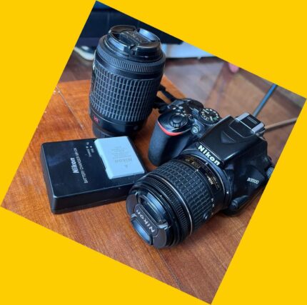 Cámara réflex digital con 2 lentes Nikon