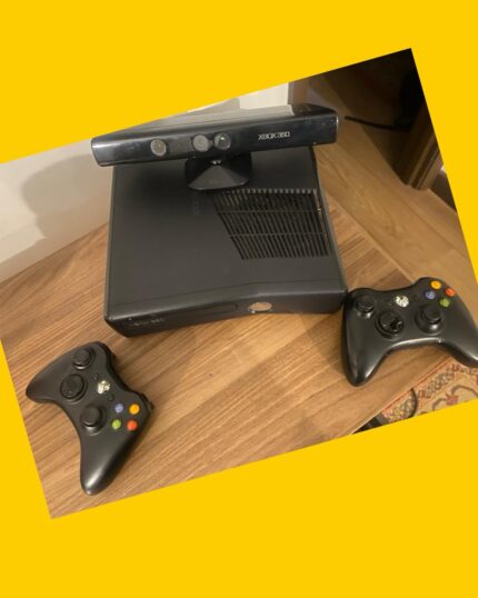 Consola Xbox 360 con Kinect y 2 controles