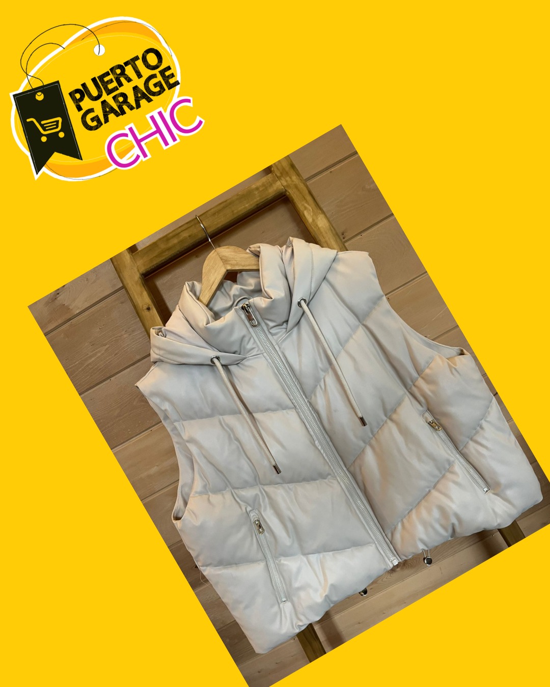 Chaleco acolchado con capucha Zara