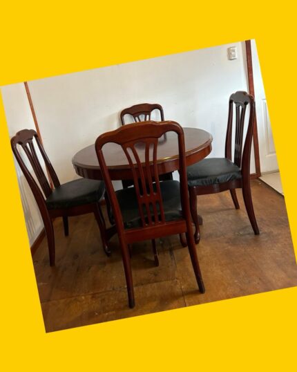 Comedor redondo de madera con 4 sillas