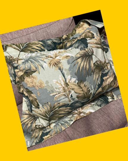 Funda cojín estampado tropical