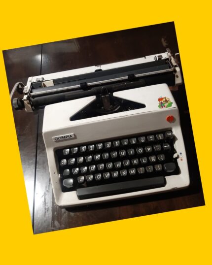 Máquina de escribir Olympia