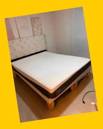 Cama 2 plazas con respaldo y 3 cuadros decorativos CIC
