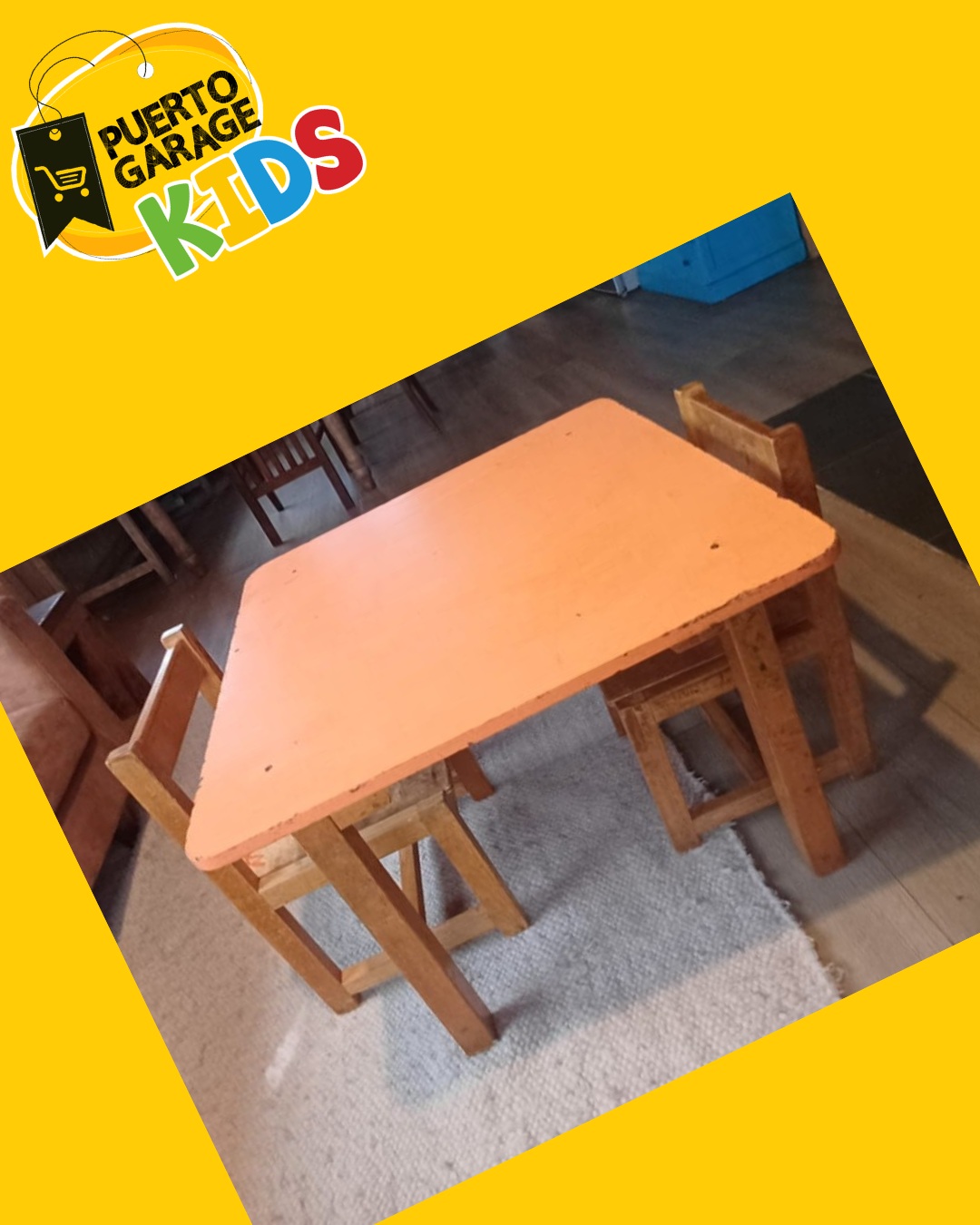 Mesa de nino con 2 sillas