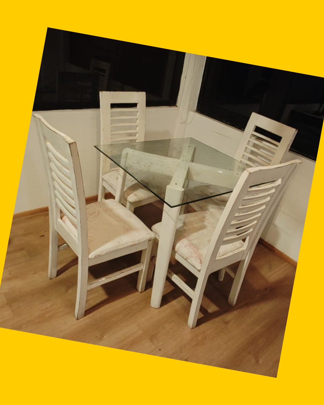 Mesa vidrio + 4 sillas