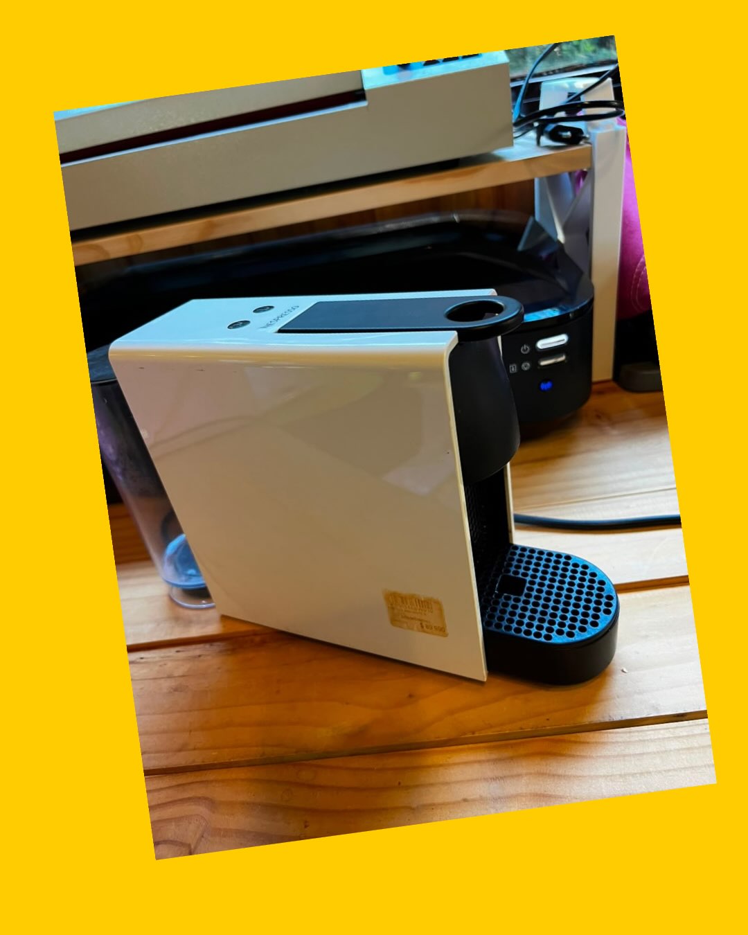 Cafetera Nespresso Essenza Mini