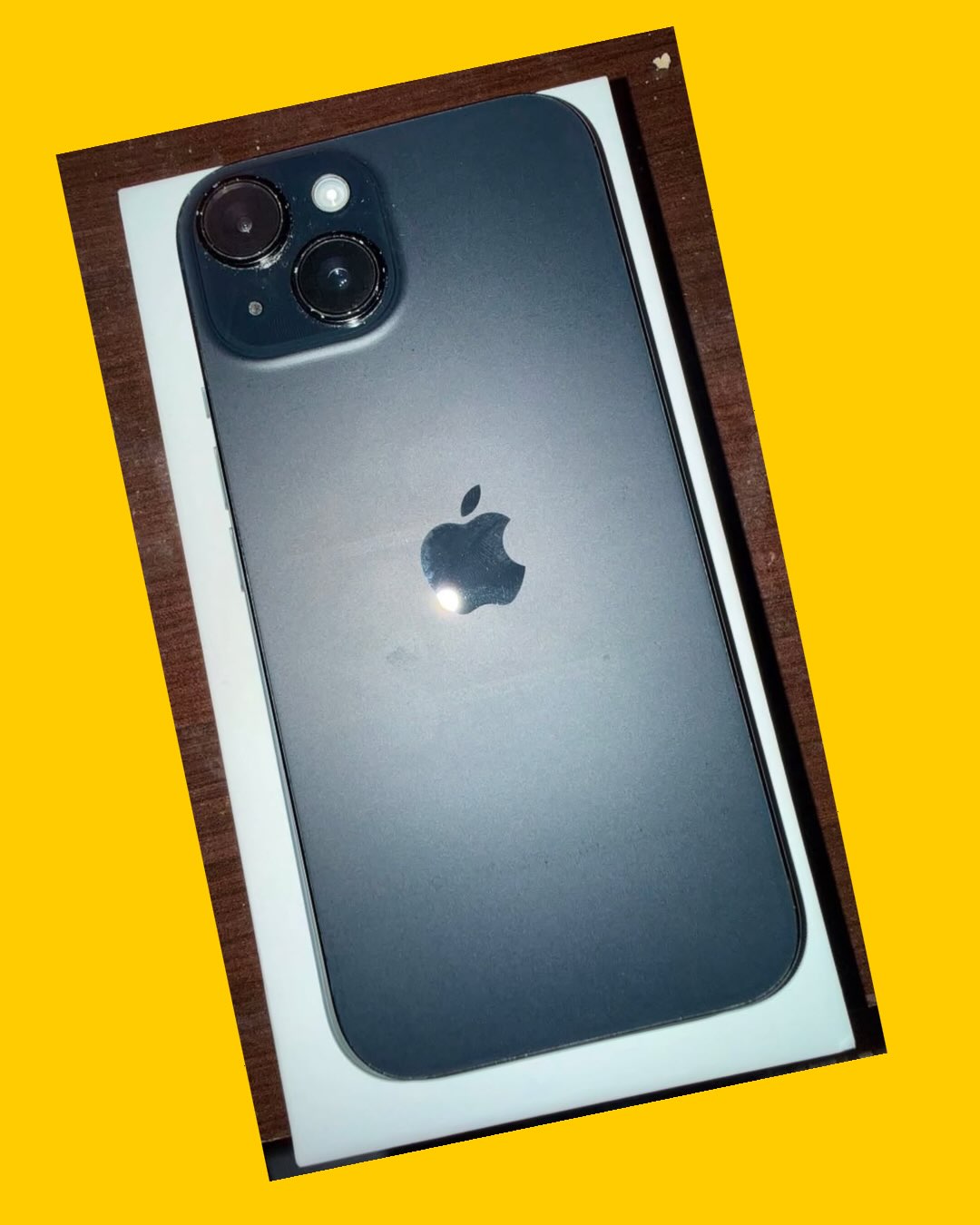 IPhone 15, 128GB
