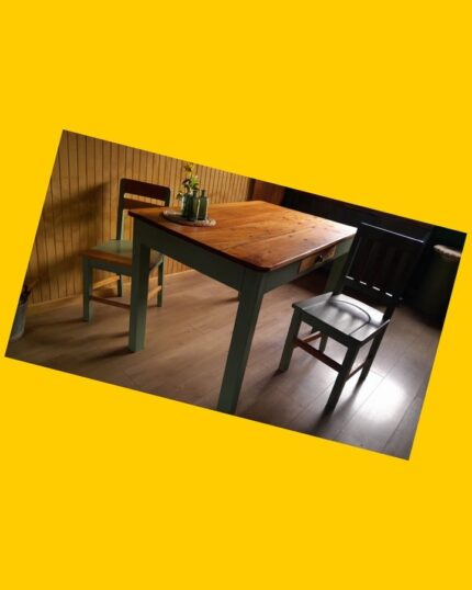 Juego de comedor (mesa + 2 sillas + 2 bancos)