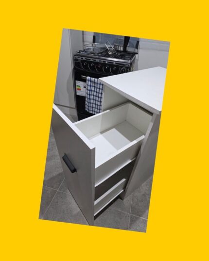 Mueble blanco de cocina