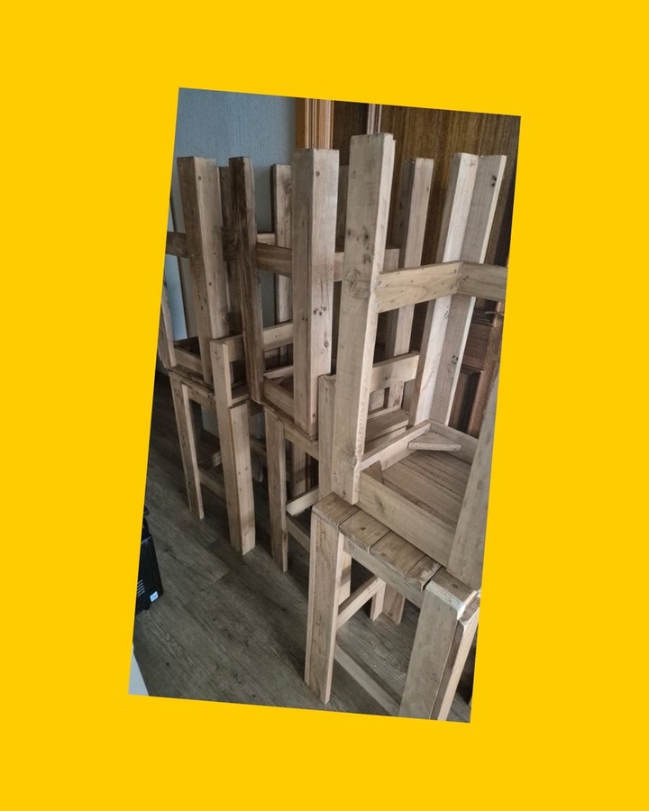 6 taburetes de madera