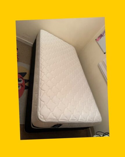 Box spring 1,5 plaza + colchón Rosen