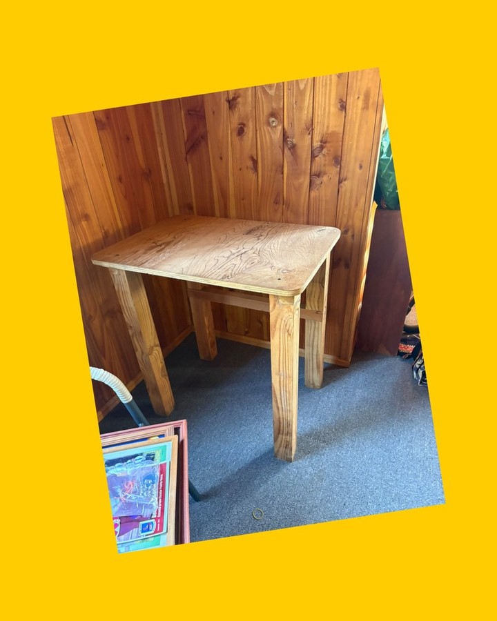 Escritorio de madera