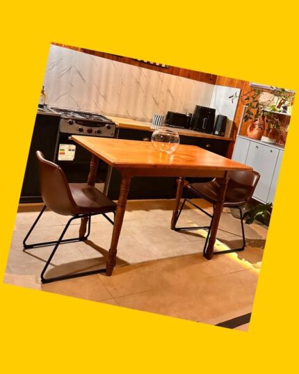Mesa madera con 2 sillas