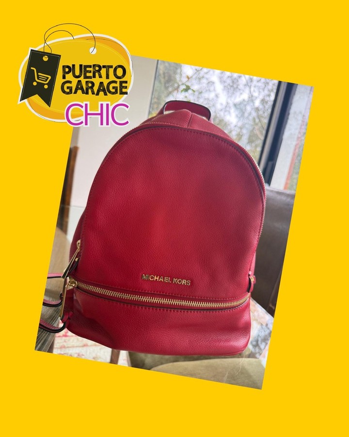 Mochila roja Michael Kors